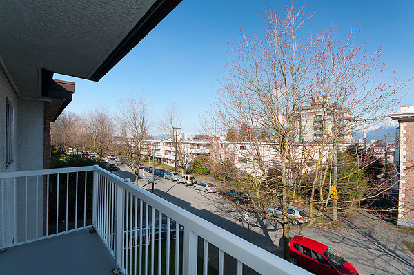 City view from a Reidon Apartments balcony